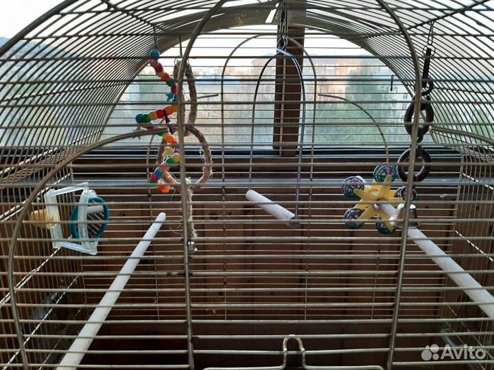 Клетка для птиц большая на подставке