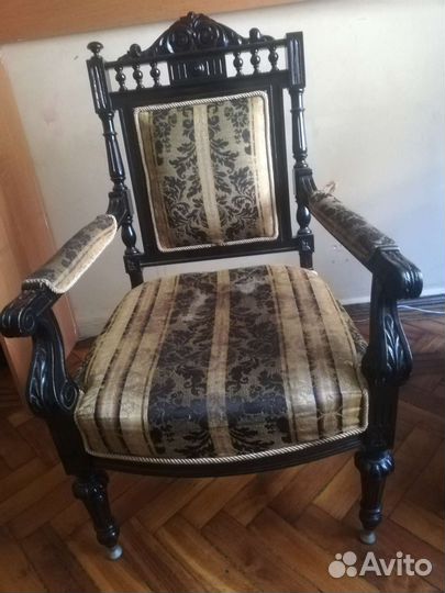 Антикварная мебель