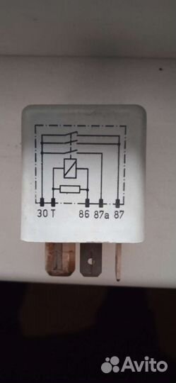 Реле бензонасоса Audi а6с5