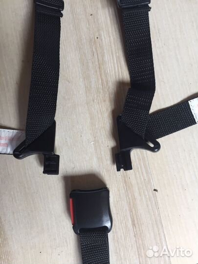 Ремни безопасности на коляску