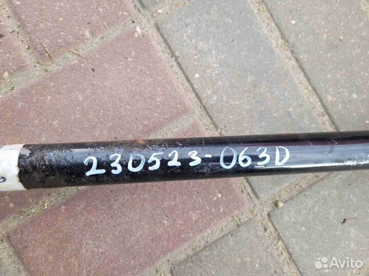 Полуось задняя (приводной вал, шрус) Land-Rover Ra