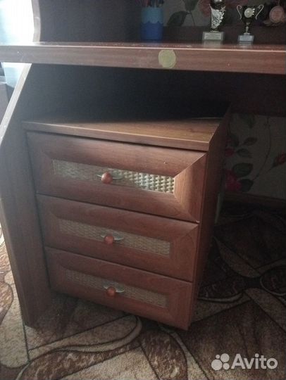 Кровать чердак со столом