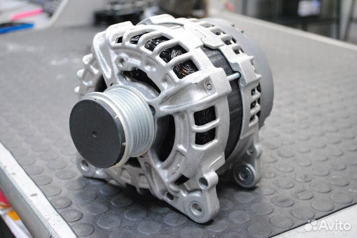 Генератор Audi A4, Audi A5, Audi Q5 3.0 TDi 150А