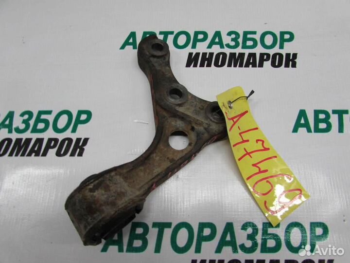 Кронштейн редуктора для Toyota Hilux Surf 3 1995