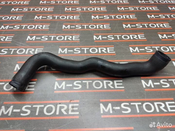 Патрубок радиатора верхний Mercedes-Benz E-Class