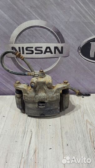 Суппорт тормозной перед nissan teana J32 Прав