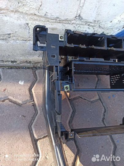 Ауди а6с5 Рамка, клетка (4B0 858 005C) оригинал