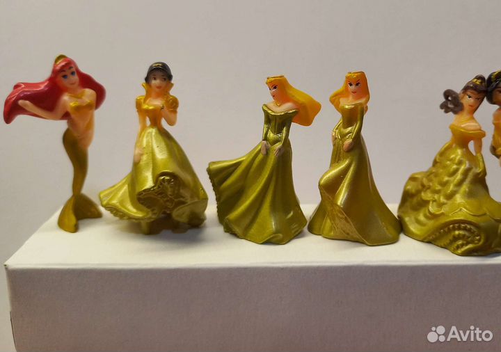 Киндер сюрприз Монстры. и другое