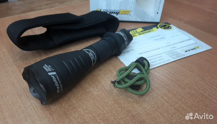 Фонарь Armytek Predator v3 XP-E2 Red