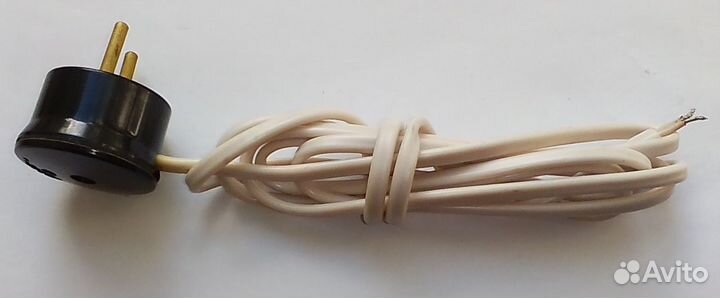 Шнур с вилкой