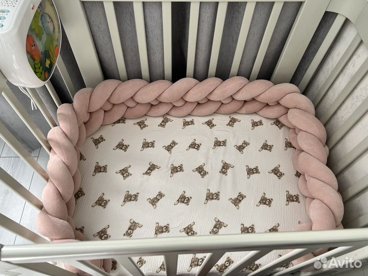 Косичка бортик в кроватку для новорожденного