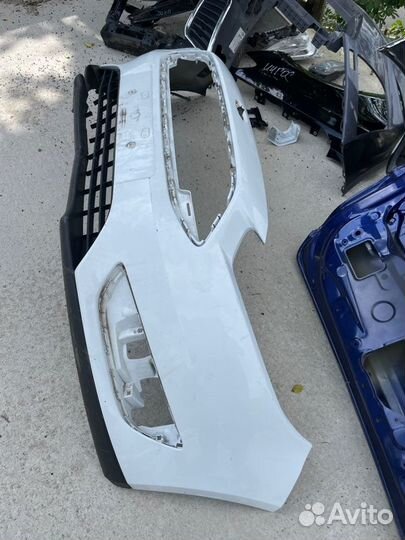 Бампер передний Ford Focus