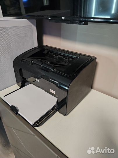 Принтер HP laserjet p1102w