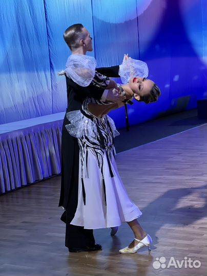 Платье для бальных танцев стандарт