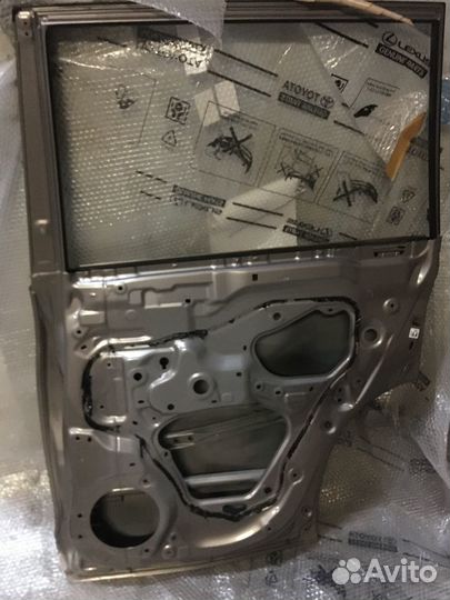 Задняя правая дверь land cruiser prado 2017 модель