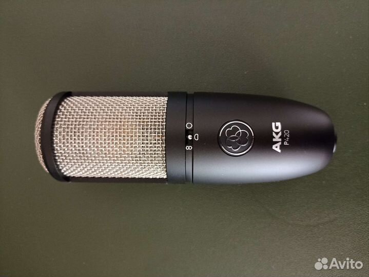 Микрофон студийный AKG P420