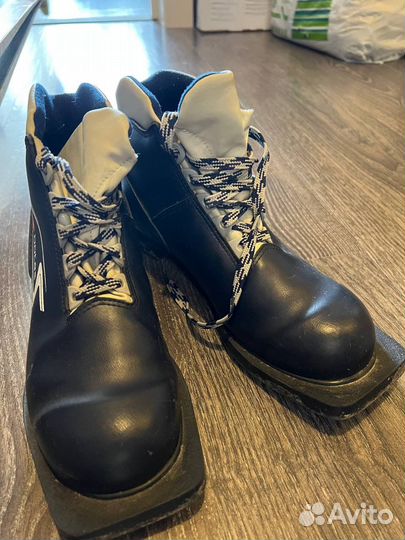 Беговые лыжи