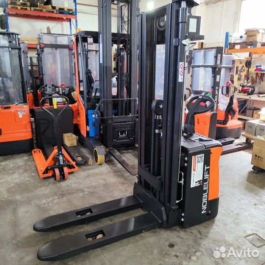 Штабелер самоходный 1,6 тонны 5,5м