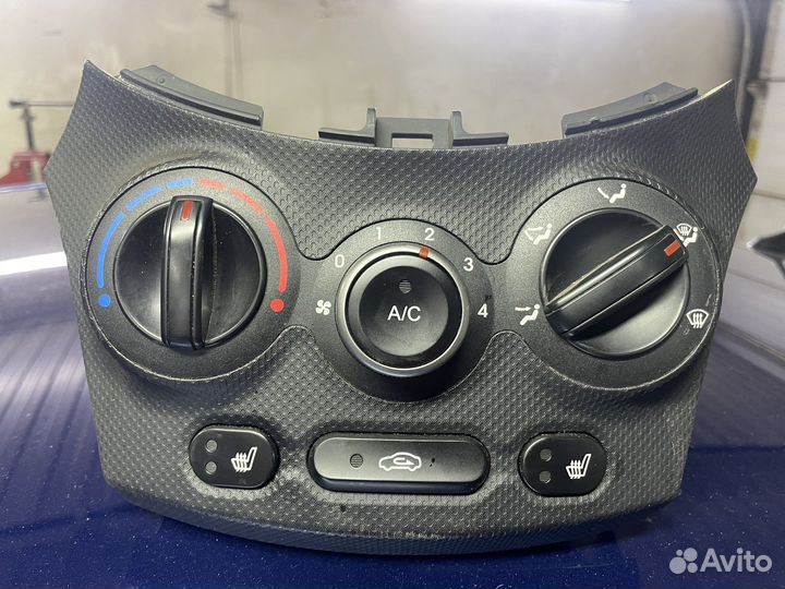 Hyundai Solaris 2011-2016 блок управления печкой