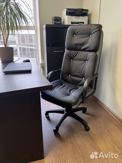Компьютерное кресло новое