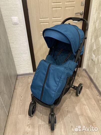 Коляска прогулочная