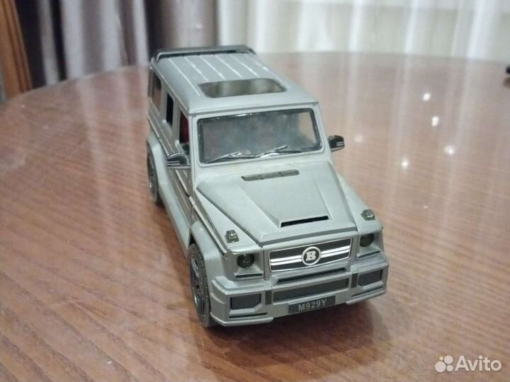 Игрушечная машина гелик 63