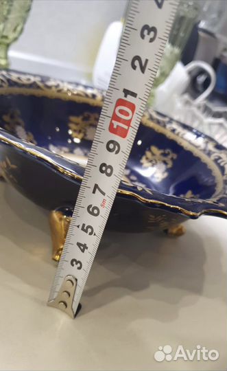 Блюдо на ножке