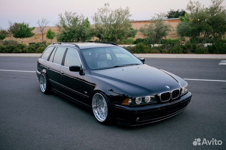 Bmw e39 Решетка радиатора (хром чёрная)