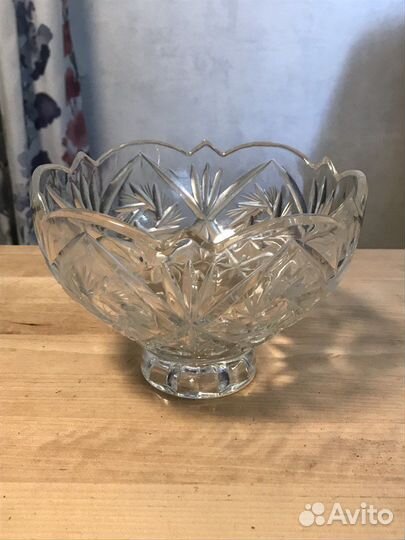 Хрустальная ваза