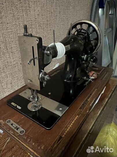 Швейная машинка