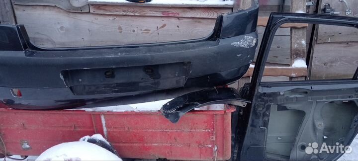 Задний бампер renault megane2 2008 год