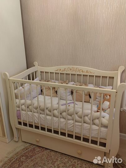 Кроватка детская с матрасом