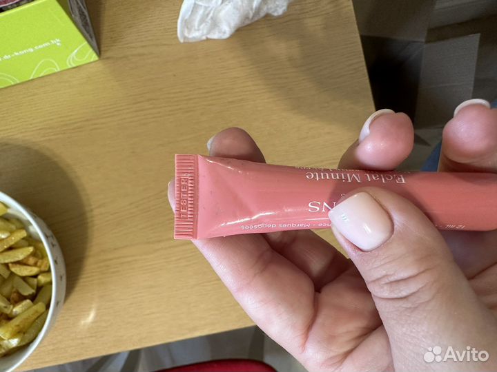 Блеск для губ clarins 05