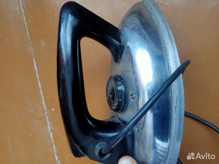 Утюг ссср1987год