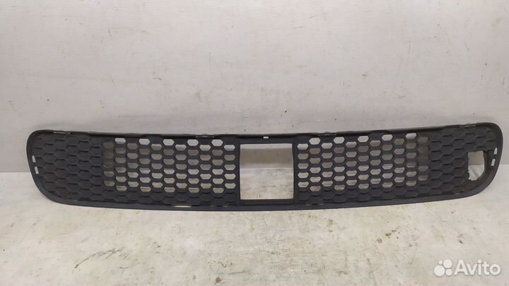Решетка бампера передняя Jeep Grand Cherokee WK2