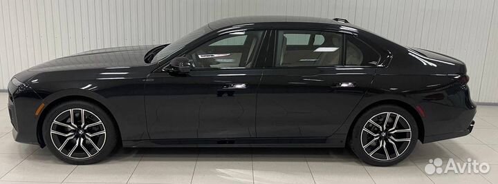 BMW 7 серия 4.4 AT, 2023, 15 км