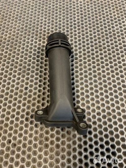 Фланец системы охлаждения Bmw 535D F10 N57 2015