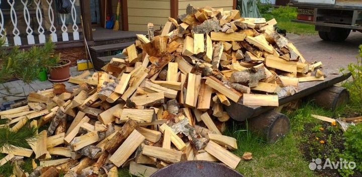 Дрова сухие навалом