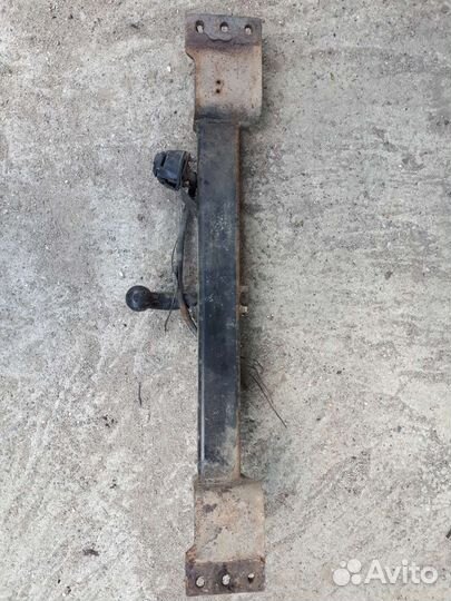 Фаркоп на Mitsubishi pajero 2