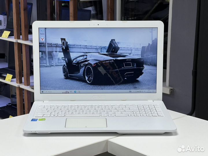 Отличный, мощный ноутбук Asus (Белый) /Рассрочка