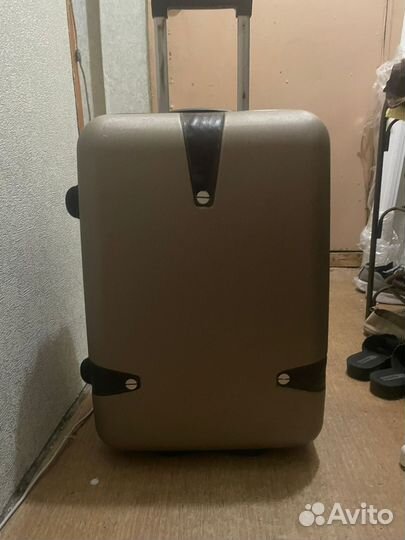 Чемодан на колесах бу