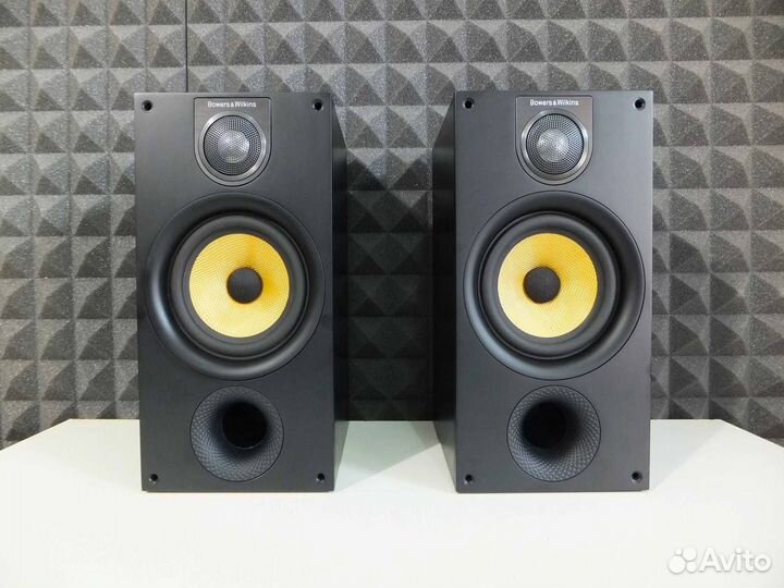 Колонки Bowers & Wilkins 686 S2