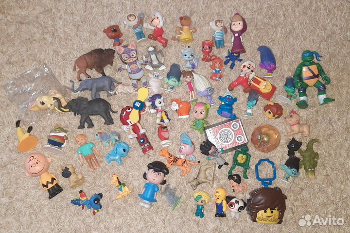 Коробка красивых игрушек