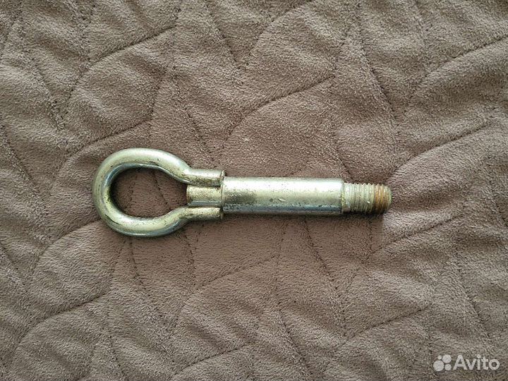 Буксировочный крюк volkswagen