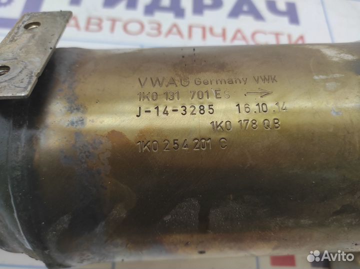 Катализатор Volkswagen Jetta (A6) 1K0131701. С кат