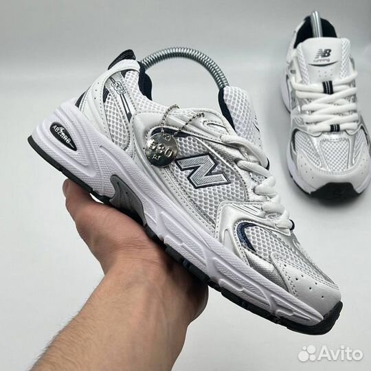 Кроссовки женские New Balance 530