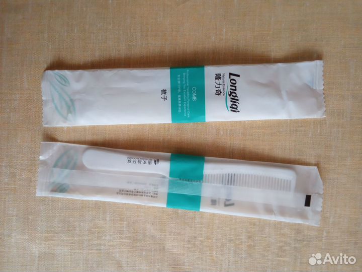 Заколки,ободок, расческа,невидимки