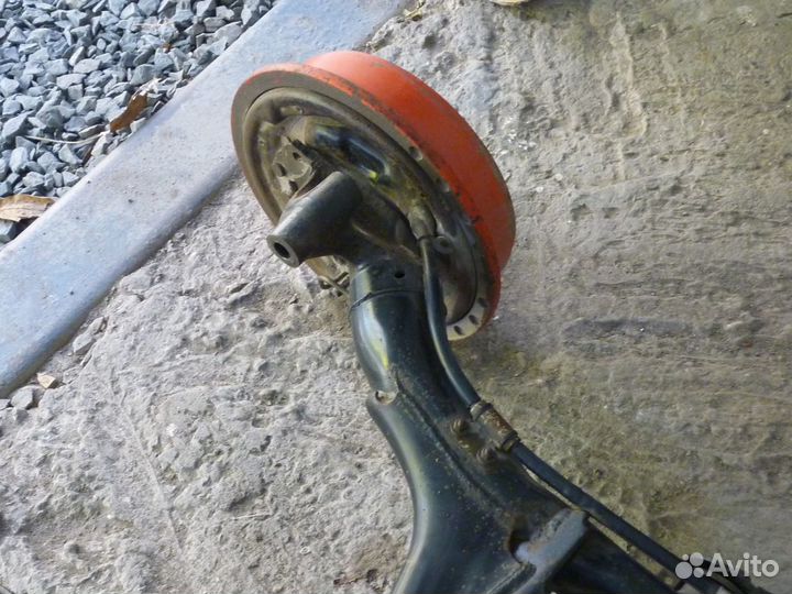 Задняя балка для Audi 80 B4. седан