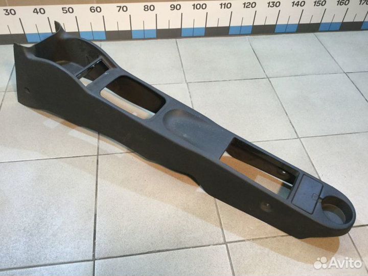 Консоль центральная Opel Corsa C 2000-2006