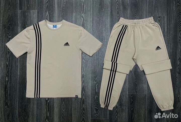 Костюм Adidas весенний